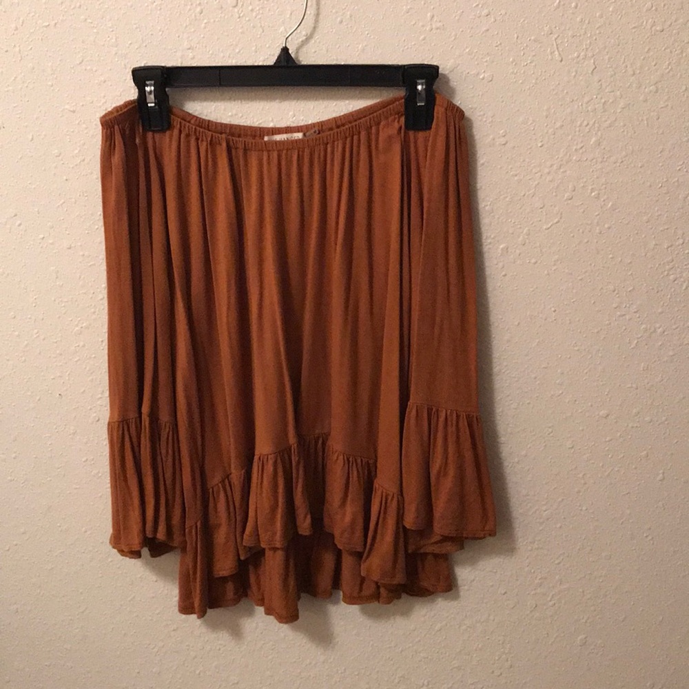 Off-the-shoulder top